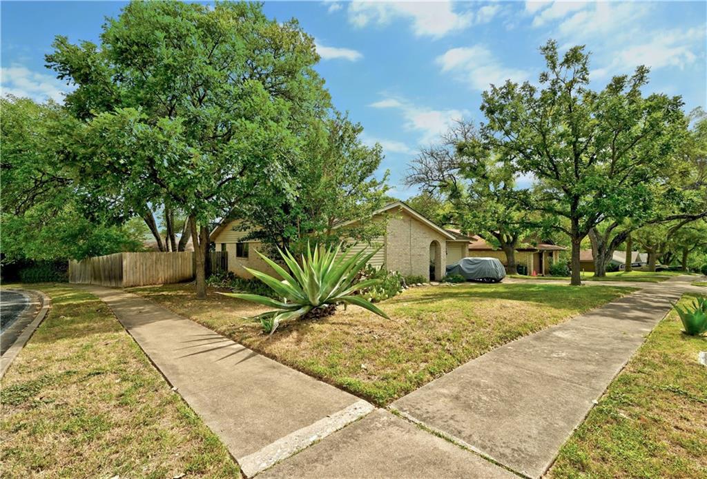 View 2720 Bryonhall Dr in Cherry Crk Ph IV Sec 1 2720 Bryonhall Dr - front exterior - Luxury home in Cherry Crk Ph IV Sec 1, Austin, TX