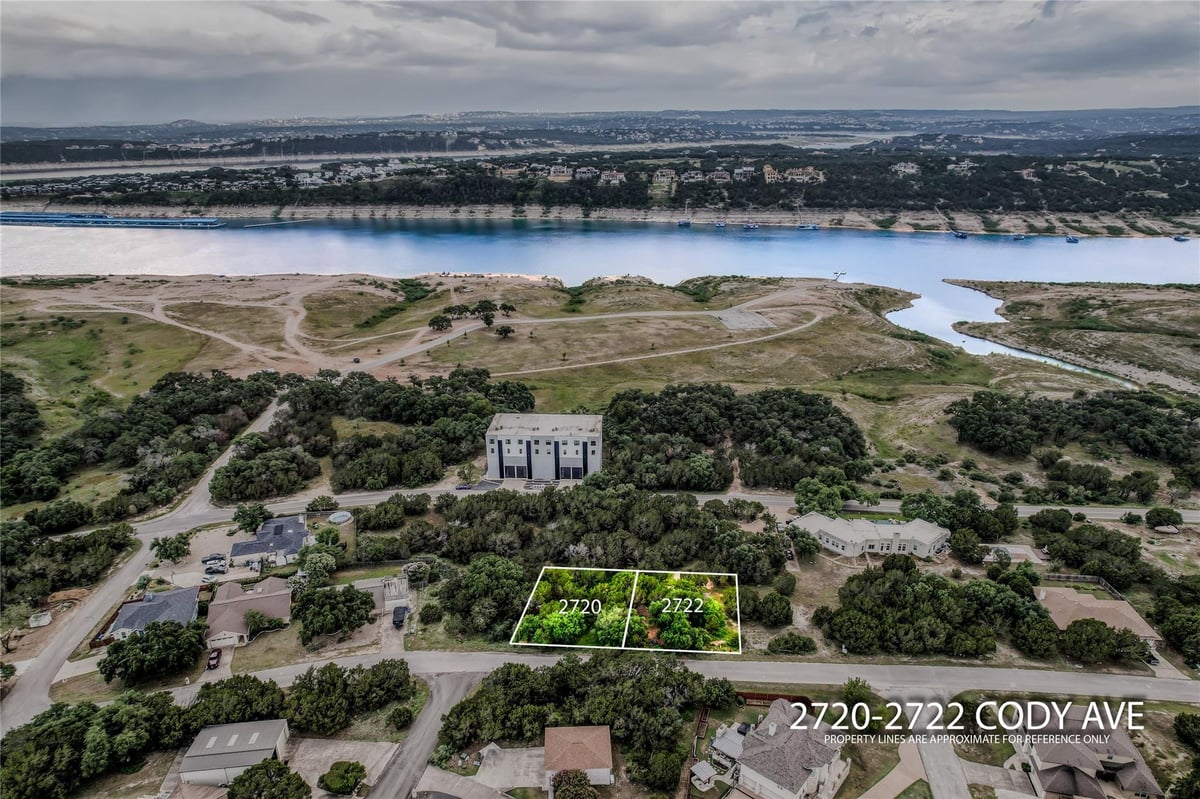 View 2720 Cody Ave in Highland Lake Estates Sec 16 2720 Cody Ave - front exterior - Luxury lot in Highland Lake Estates Sec 16, Lago Vista, TX