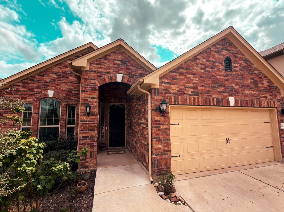View 2743 Enza Ct in Vizcaya Ph 4a 2743 Enza Ct - front exterior - Luxury home in Vizcaya Ph 4a, Round Rock, TX