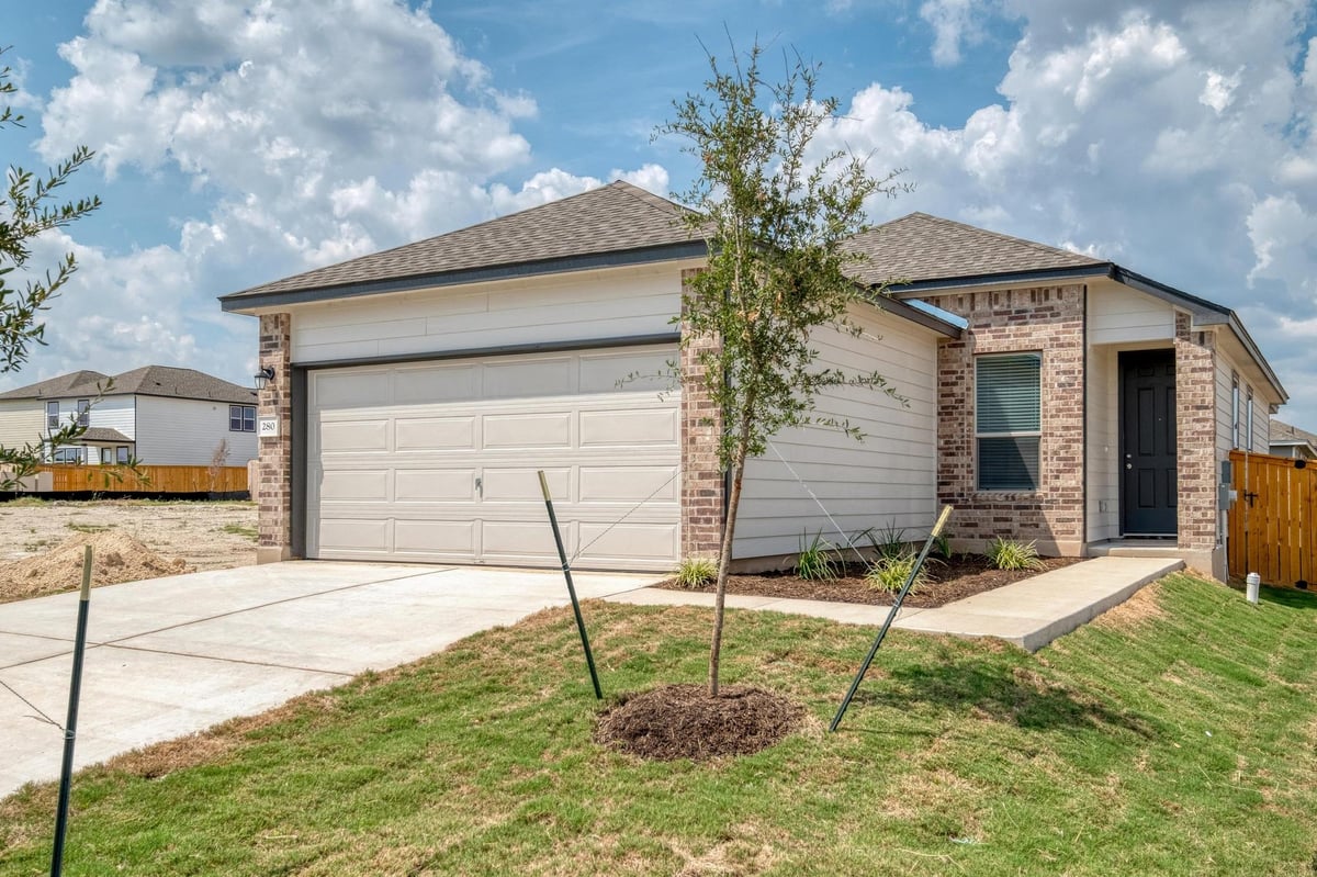 View 280 Feathers St in Sonterra - Cool Water 280 Feathers St - front exterior - Luxury home in Sonterra - Cool Water, Jarrell, TX