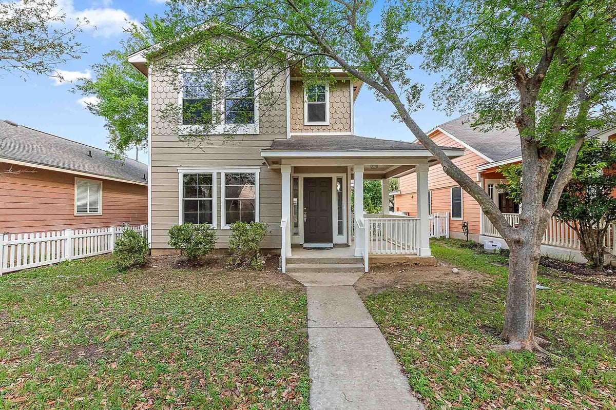 Kitchen at 280 Strawn - 3 bed 2 bath home