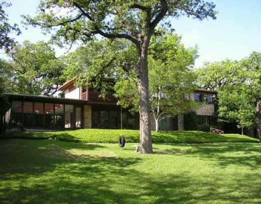 View 2801 Robbs Run in Tarrytown 2801 Robbs Run - property photo 1 - Luxury home in Tarrytown, Austin, TX