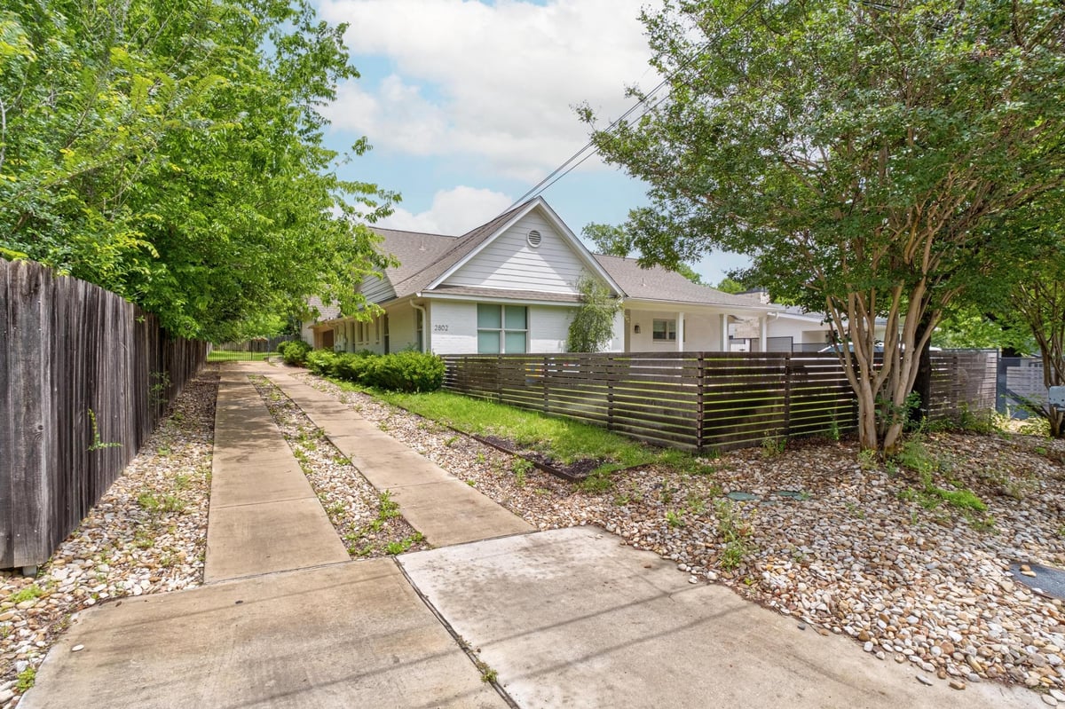 View 2802 Warren St Unit #B in 2802 Warren Street Condo 2802 Warren St Unit #B - front exterior - Luxury home in 2802 Warren Street Condo, Austin, TX