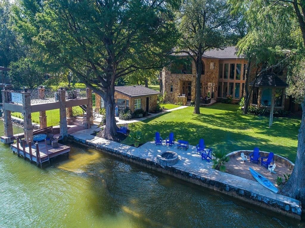 View 2803 Pearce in Lake Austin 2803 Pearce - property photo 1 - Luxury home in Lake Austin, Austin, TX