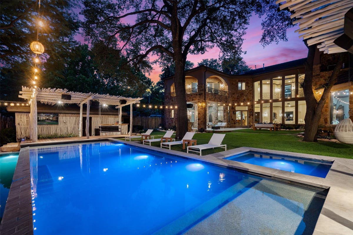 View 2803 Pearce RD in Manana West 2803 Pearce RD - property photo 1 - Luxury home in Manana West, Austin, TX