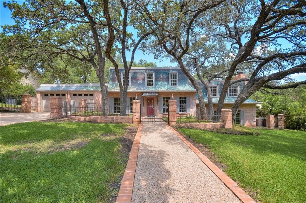 View 2803 Wade Ave in Brown Herman Add 02 Sec 01 2803 Wade Ave - front exterior - Luxury home in Brown Herman Add 02 Sec 01, Austin, TX
