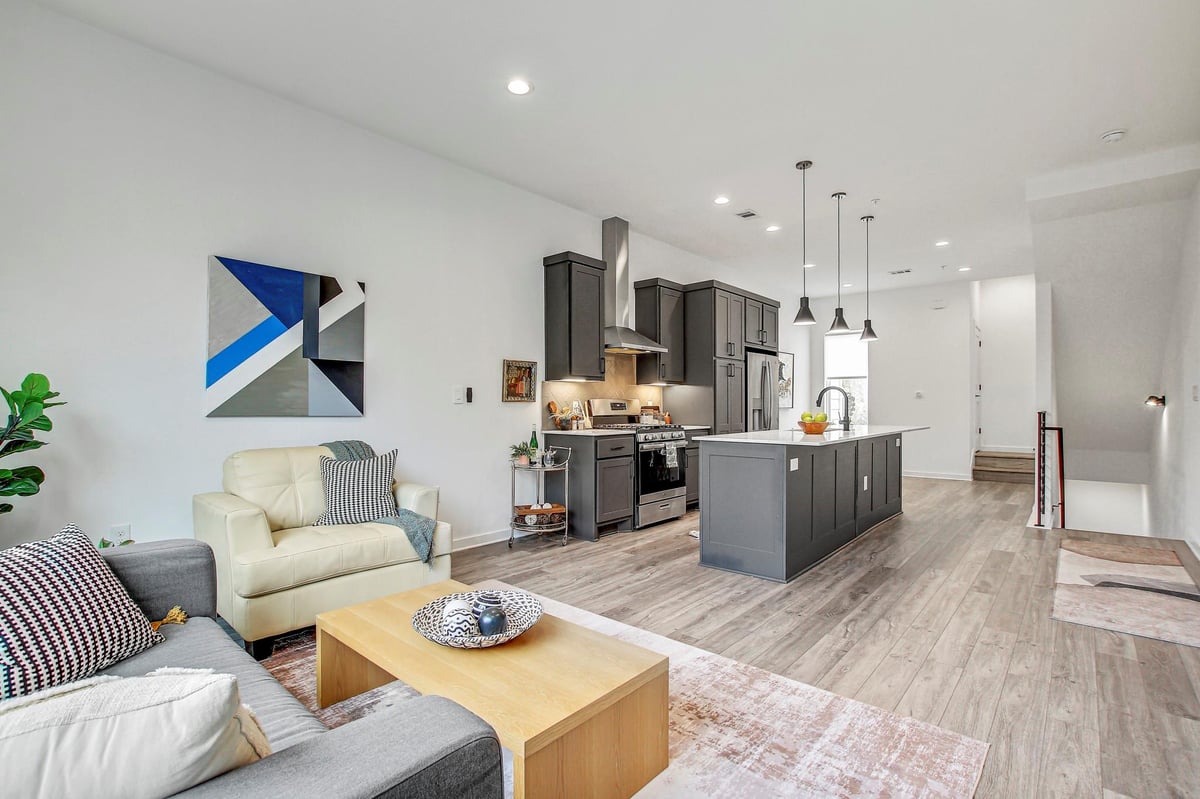Living area at 2804 S 1st St Unit #1108 - 2 bed 2 bath home