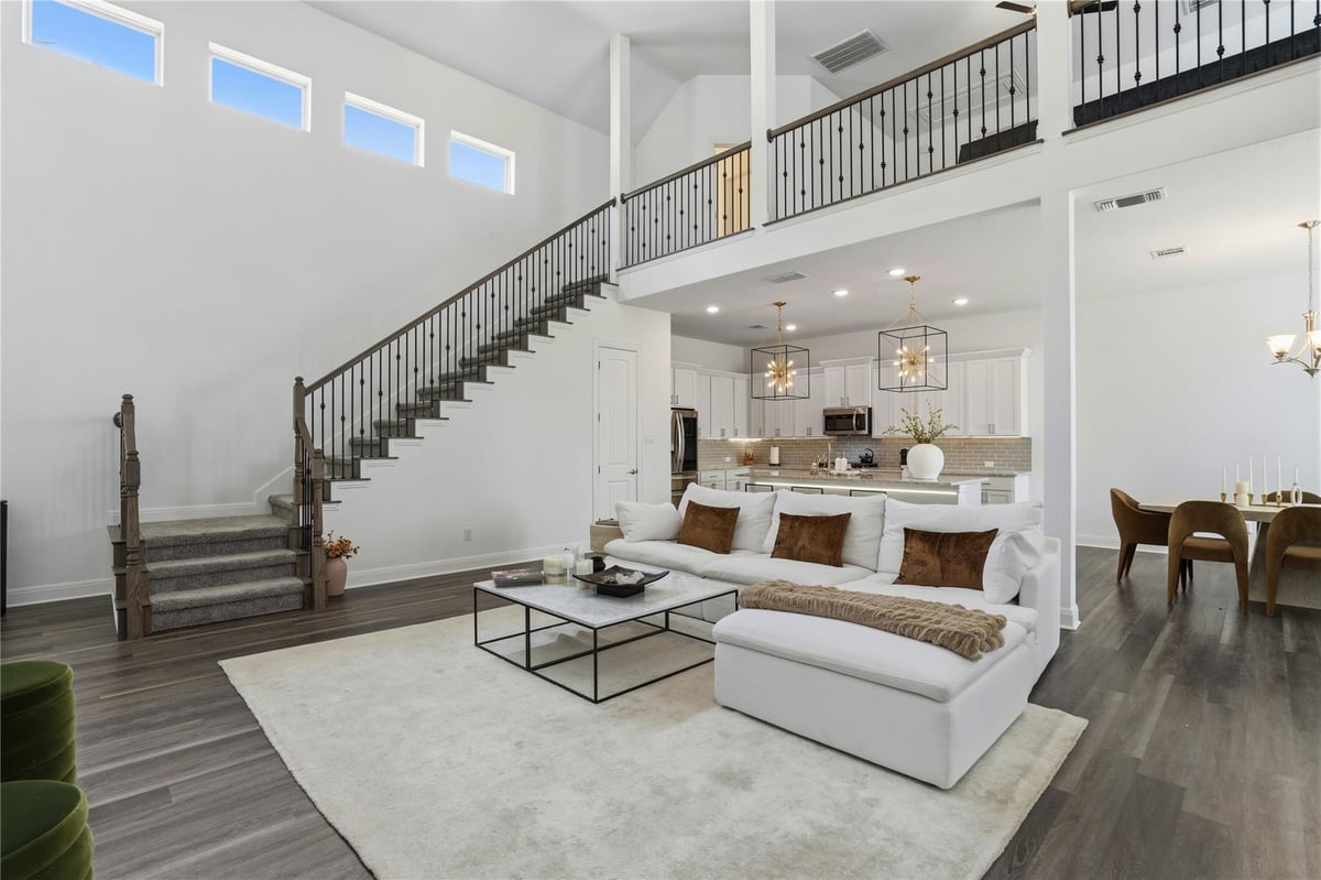 Living area at 2804 Stone Branch Dr - 4 bed 3 bath home