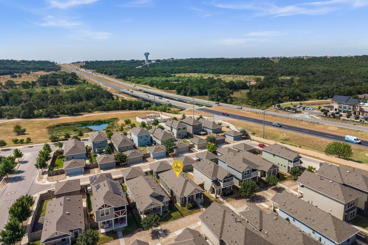 View 2805 Seneca PATH Unit #31 in Valley Vista East Condos 2805 Seneca PATH Unit #31 - property photo 1 - Luxury home in Valley Vista East Condos, Leander, TX