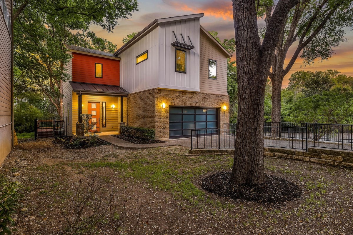 View 2807 Del Curto RD Unit #E in Solavera 2807 Del Curto RD Unit #E - front exterior - Luxury home in Solavera, Austin, TX