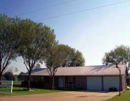 View 2809 Co. Rd. 455 2809 Co. Rd. 455 - front exterior - Luxury home in Thorndale, TX