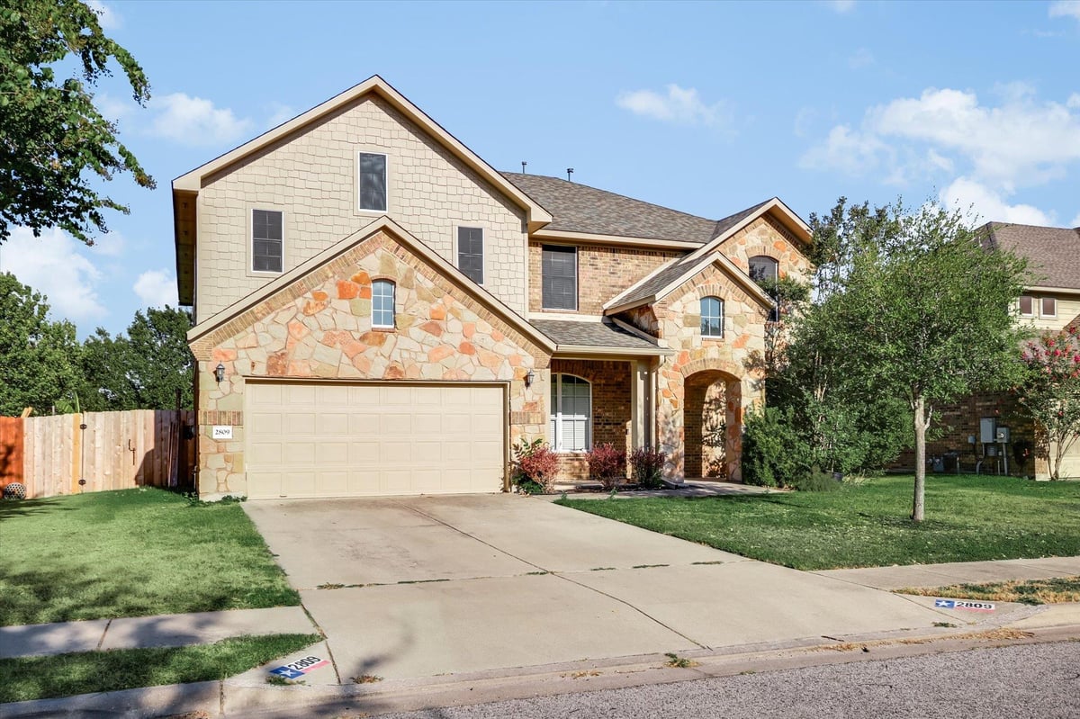 View 2809 Linville Ridge LN in Meadows Of Blackhawk Ph 08 2809 Linville Ridge LN - property photo 1 - Luxury home in Meadows Of Blackhawk Ph 08, Pflugerville, TX