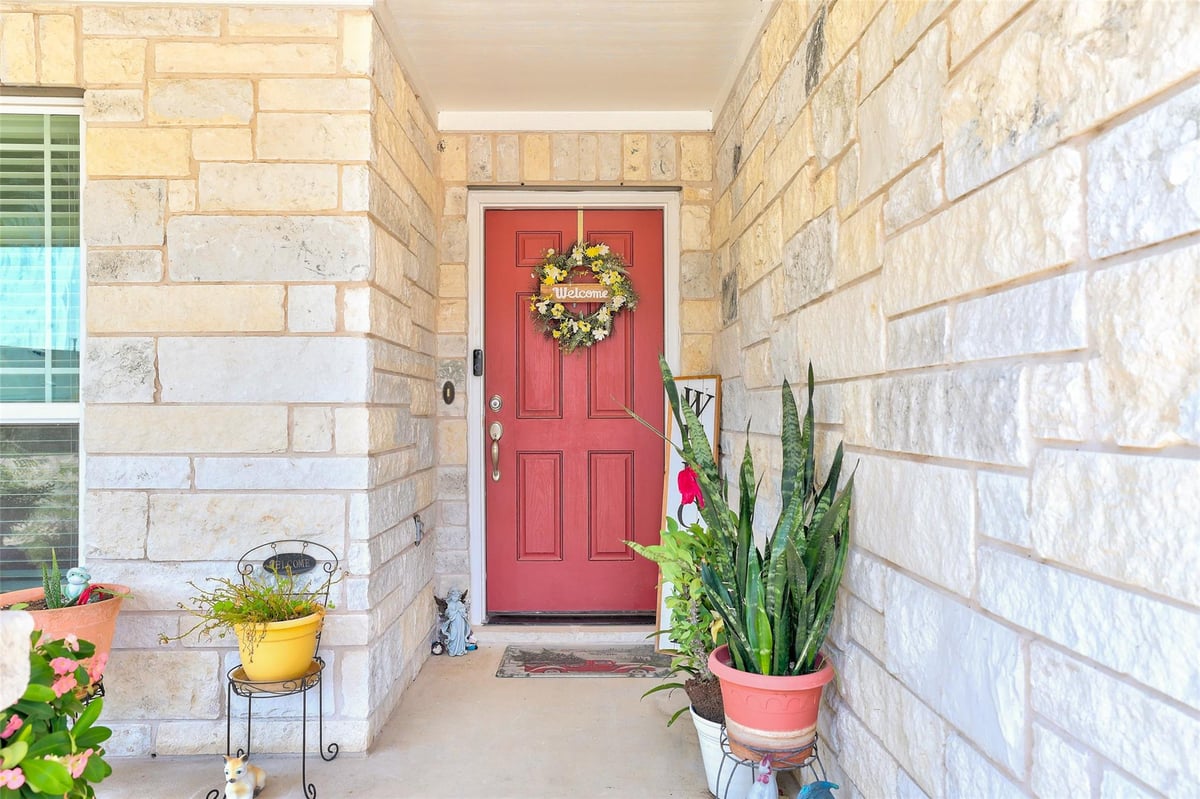 Primary bedroom at 281 Gaida Loop - 3 bed 2 bath home