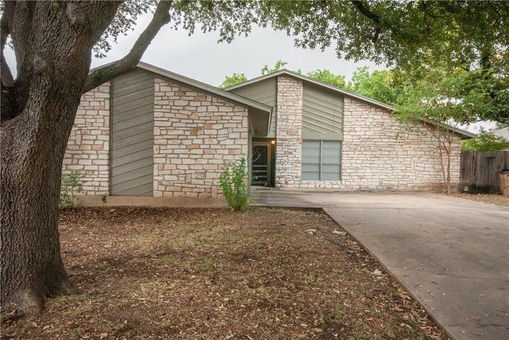 View 2810 Thrushwood Dr in Mccann Annex 02 2810 Thrushwood Dr - front exterior - Luxury home in Mccann Annex 02, Austin, TX