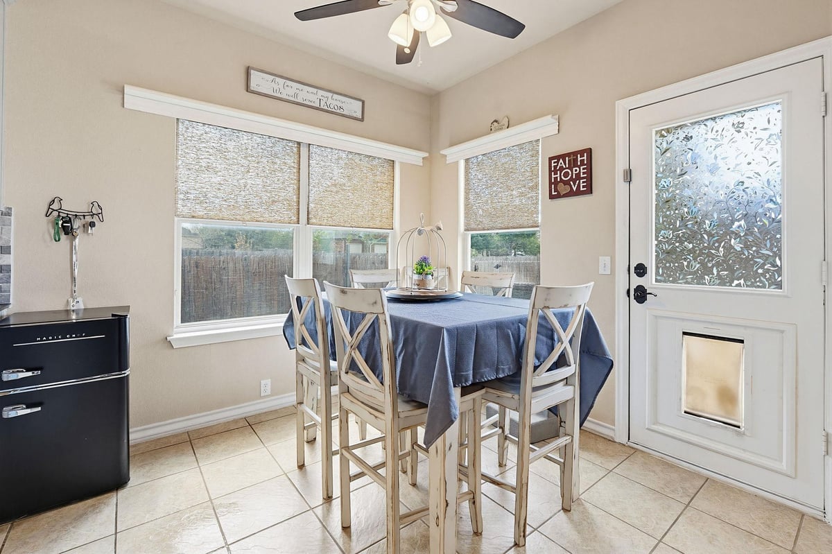 Primary bedroom at 2817 Beach Plum Cv - 4 bed 2 bath home