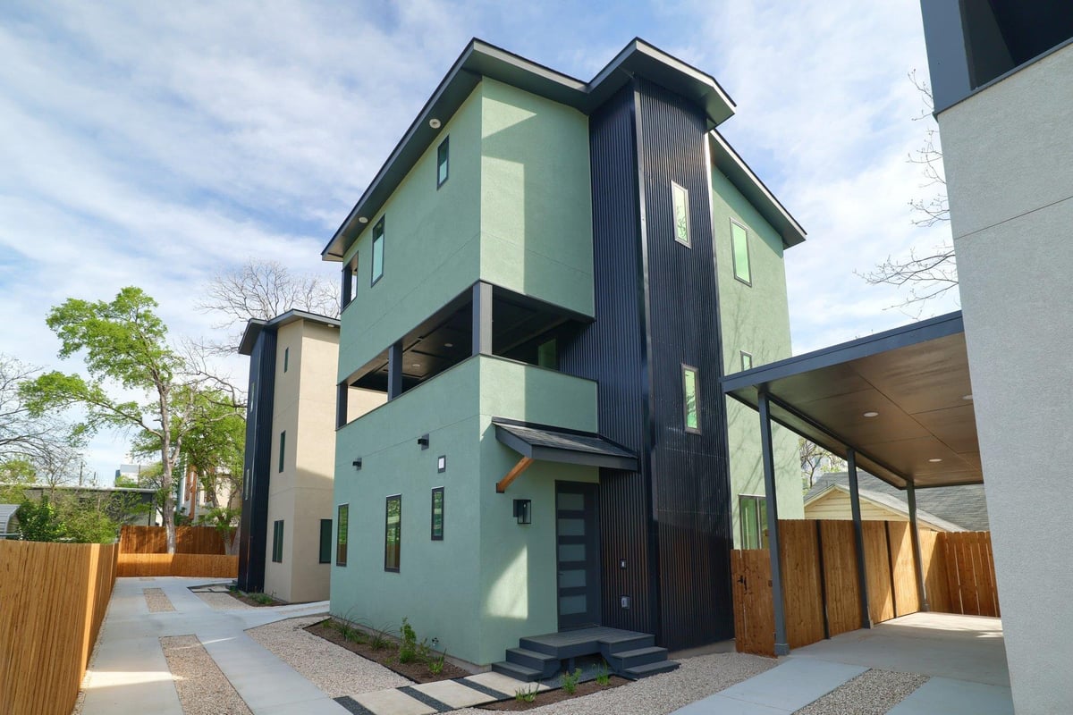 View 2818 E 22nd St Unit #2 in Austin Heights 2818 E 22nd St Unit #2 - front exterior - Luxury home in Austin Heights, Austin, TX