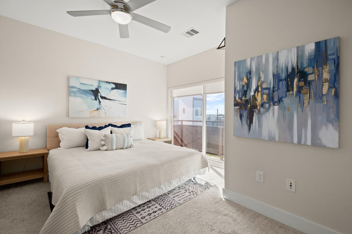 Primary bedroom at 2827 Manor Rd Unit #3105 - 2 bed 2 bath home