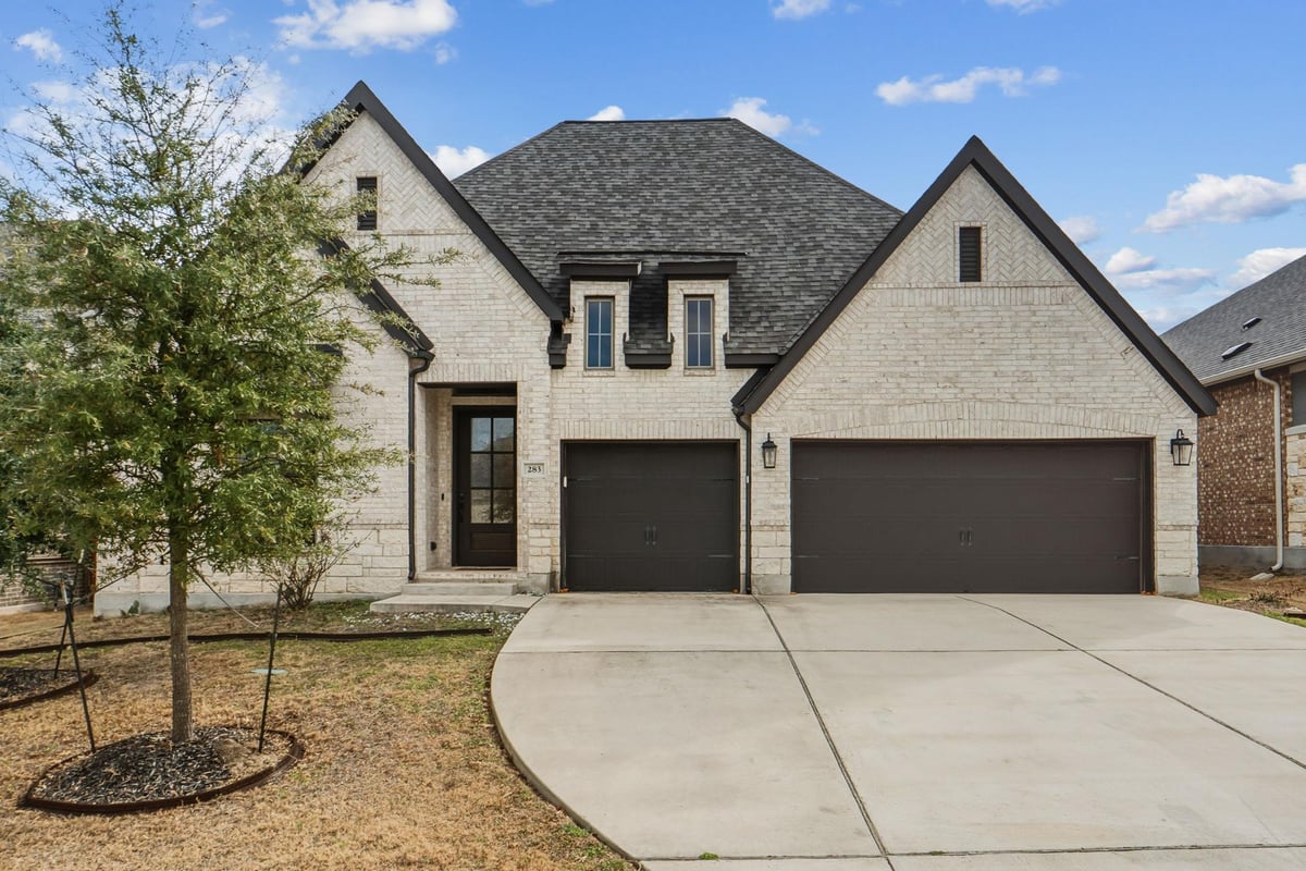 Living area at 283 Painted Creek Way - 4 bed 3 bath home