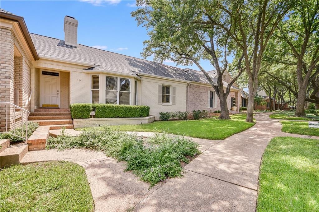 View 2834 Montebello Rd Unit #B-10 in Treemont Park Amd 2834 Montebello Rd Unit #B-10 - front exterior - Luxury home in Treemont Park Amd, Austin, TX