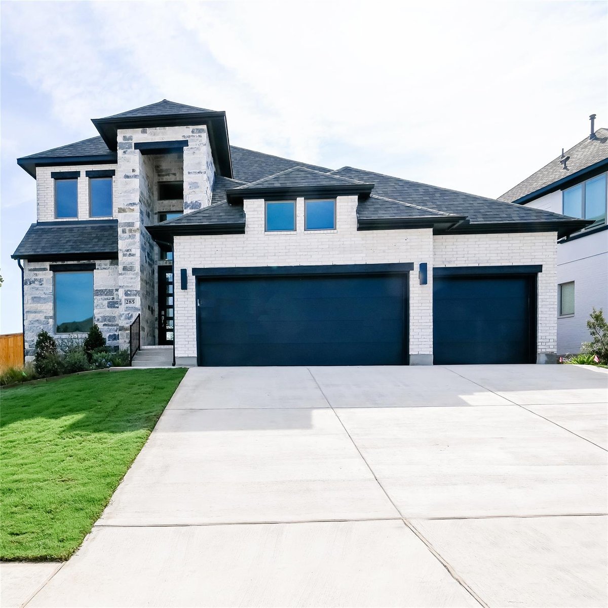 Living area at 285 Prickly Poppy Loop - 4 bed 3 bath home