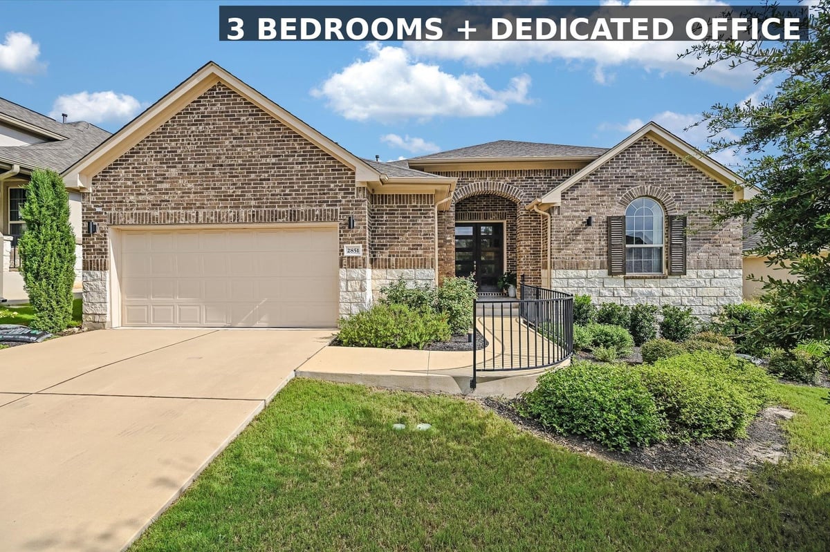 View 2851 Reunion BLVD in Reunion Ranch Ph Three Sec Two 2851 Reunion BLVD - front exterior - Luxury home in Reunion Ranch Ph Three Sec Two, Austin, TX