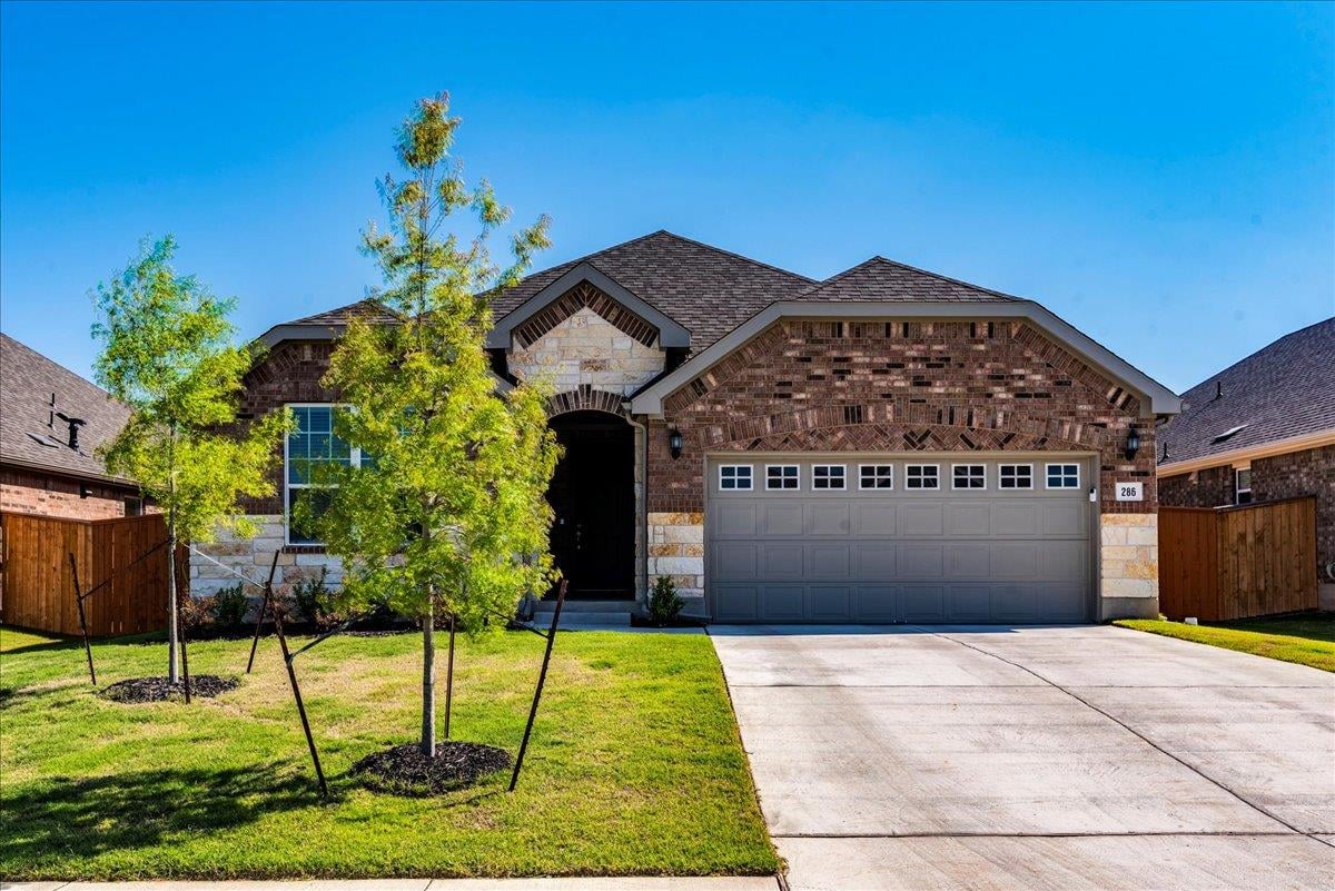 Living area at 286 Muddy Creek Way - 4 bed 2 bath home