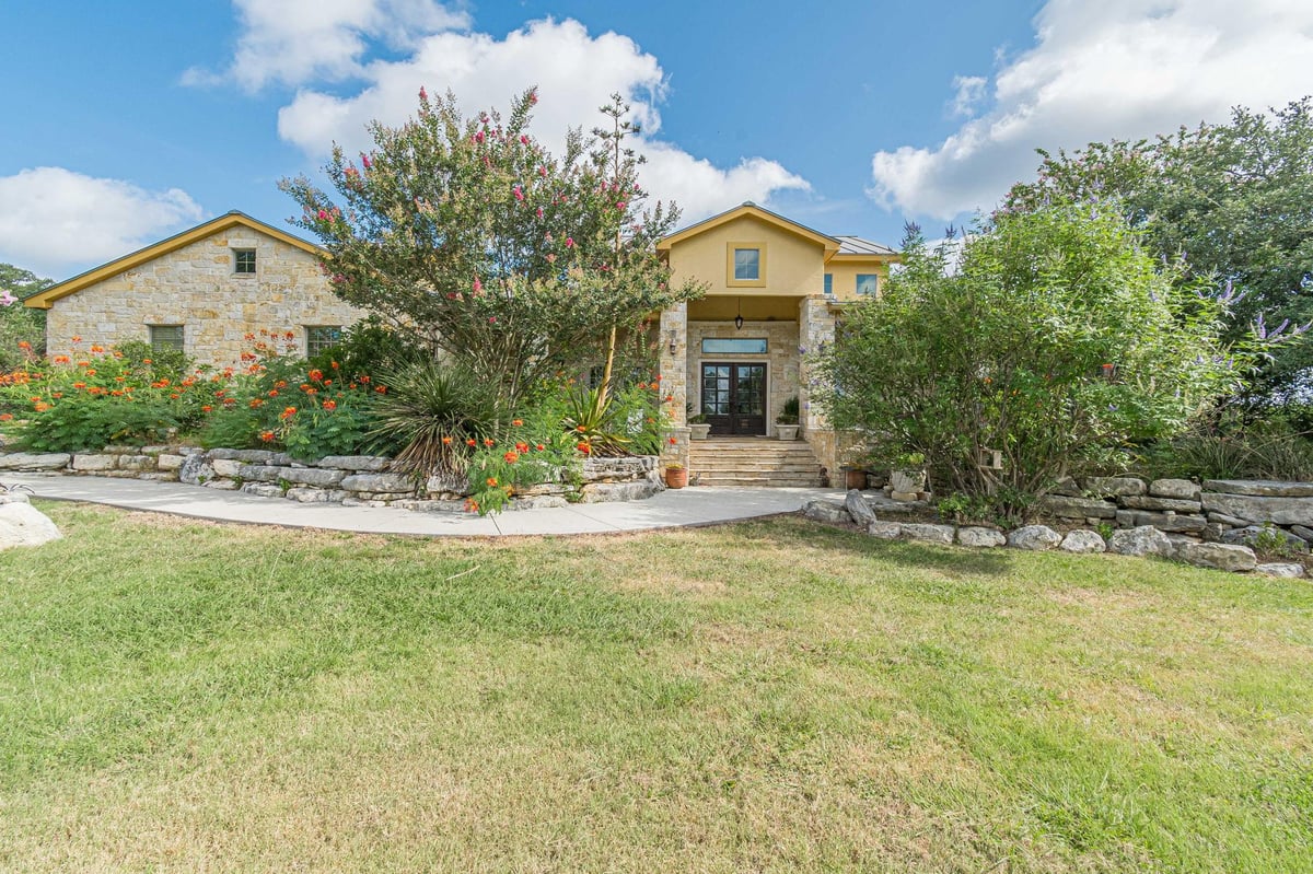 View 287 San Marcos TRL in New Braunfels 287 San Marcos TRL - property photo 1 - Luxury home in New Braunfels, New Braunfels, TX