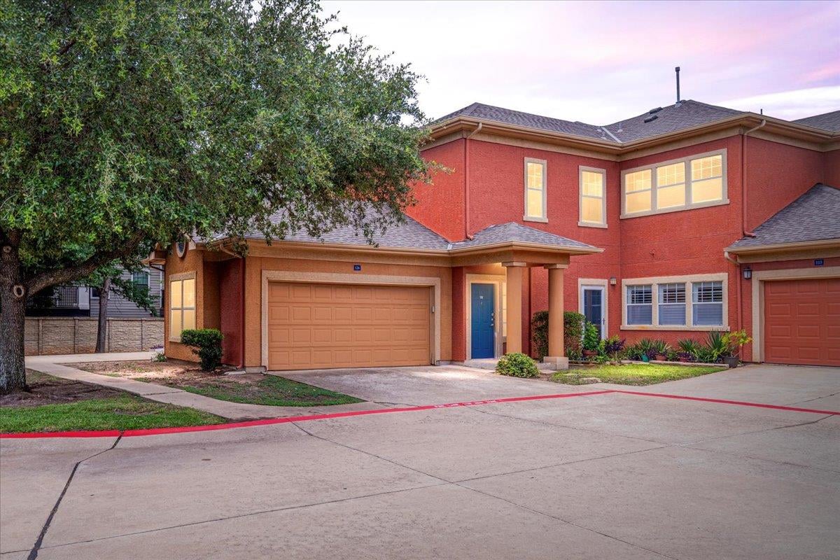 View 2900 S Lakeline Blvd Unit #124 in Lakeline Condominiums 2900 S Lakeline Blvd Unit #124 - front exterior - Luxury home in Lakeline Condominiums, Cedar Park, TX