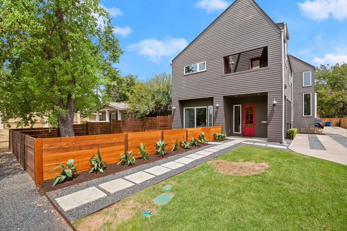 View 2900 W 44th ST Unit #A in Highland Park 2900 W 44th ST Unit #A - front exterior - Luxury home in Highland Park, Austin, TX