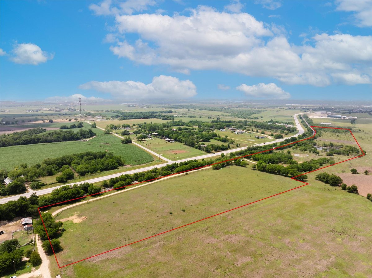 View 2901 and 2973 S Main ST in none 2901 and 2973 S Main ST - property photo 1 - Luxury home in none, Taylor, TX