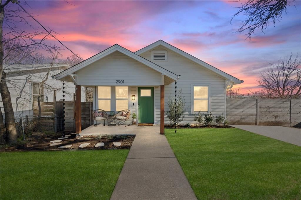 View 2901 Glen Rae St Unit #A in Glen Rae 2901 Glen Rae St Unit #A - front exterior - Luxury home in Glen Rae, Austin, TX