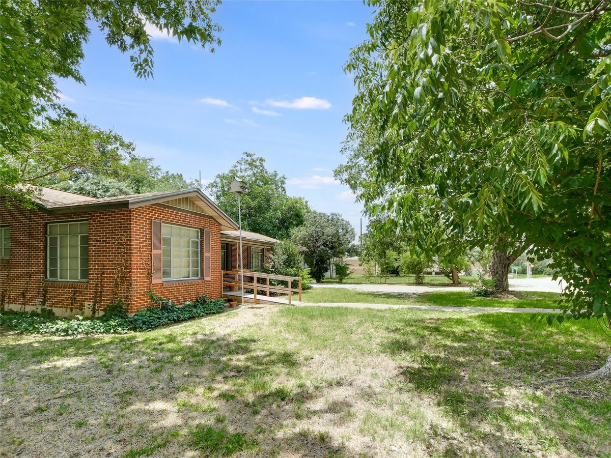 Kitchen at 2901 W 45th St - 2 bed 1 bath home