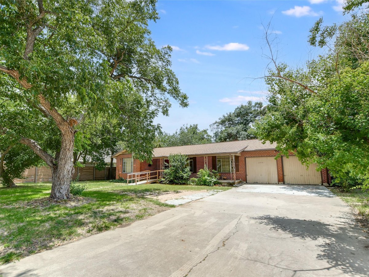 Primary bedroom at 2901 W 45th St - 2 bed 1 bath home