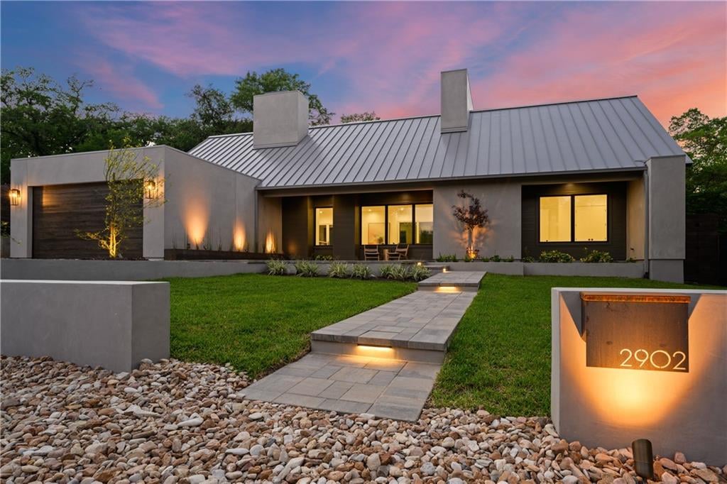 View 2902 Oak Park Dr in Barton Hills Sec 01 2902 Oak Park Dr - front exterior - Luxury home in Barton Hills Sec 01, Austin, TX