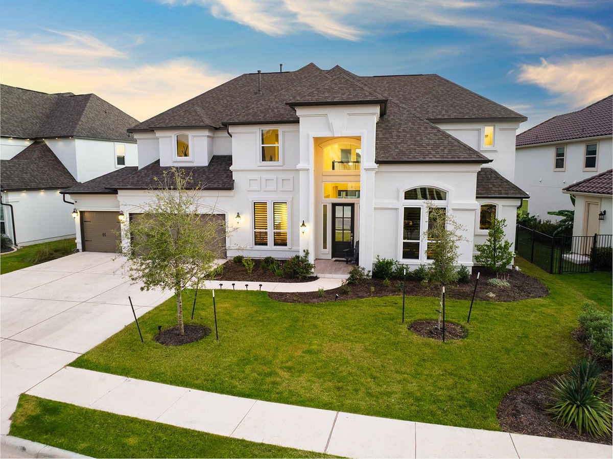 View 2905 Canto Trce in Travisso Ph 5 Sec 2 2905 Canto Trce - front exterior - Luxury home in Travisso Ph 5 Sec 2, Leander, TX