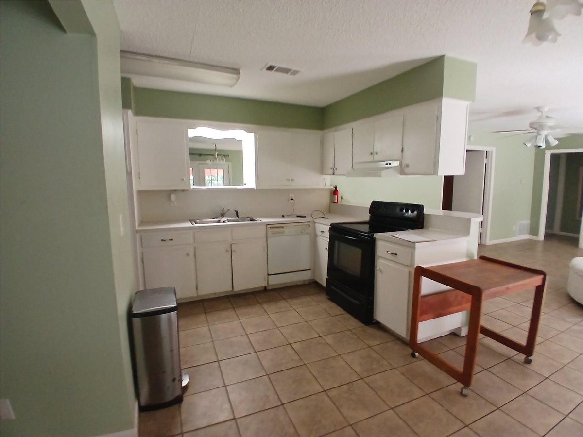 Kitchen at 2905 Jones Rd - 2 bed 2 bath home