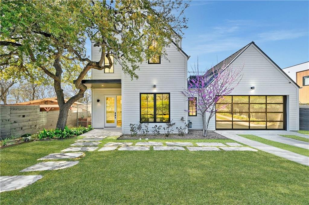 View 2906 S 4th ST in Oak Ridge Heights Sec 03 2906 S 4th ST - property photo 1 - Luxury home in Oak Ridge Heights Sec 03, Austin, TX