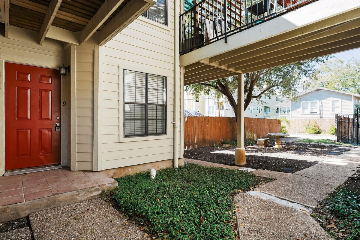 View 2906 West Ave Unit #9 in Pecan Square Condo 2906 West Ave Unit #9 - property photo 1 - Luxury home in Pecan Square Condo, Austin, TX