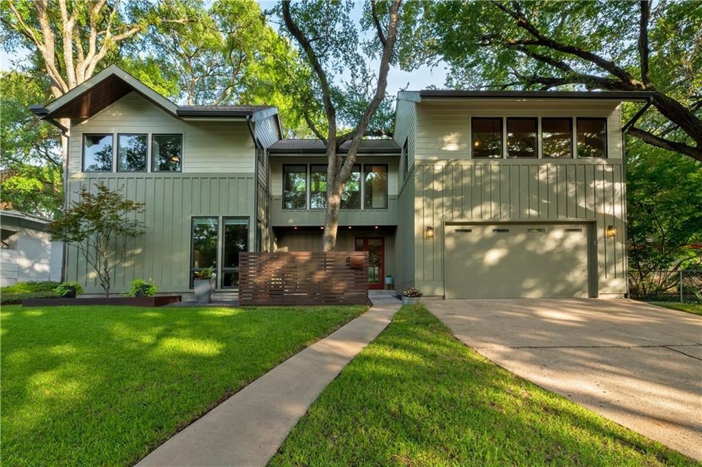 View 2907 Rae Dell Ave in Barton Hills Sec 01 2907 Rae Dell Ave - front exterior - Luxury home in Barton Hills Sec 01, Austin, TX