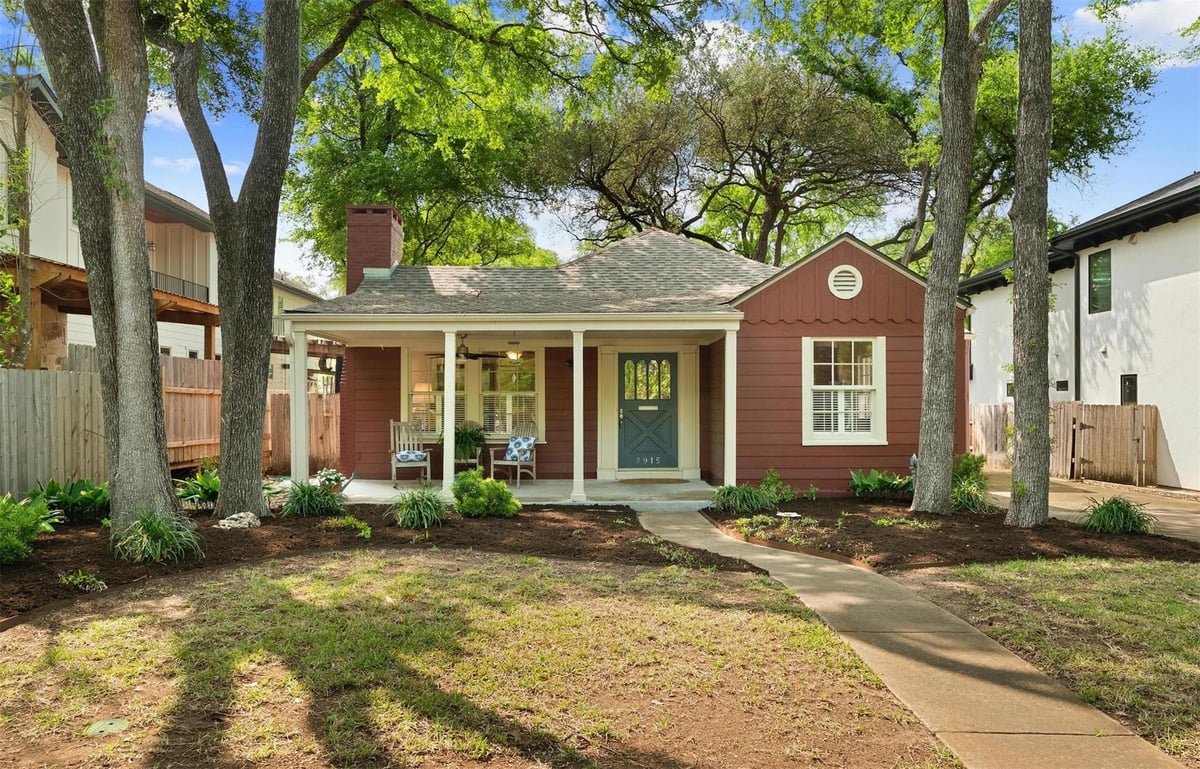 View 2915 Cherry LN in TARRY TOWN NO 3 2915 Cherry LN - front exterior - Luxury home in TARRY TOWN NO 3, Austin, TX