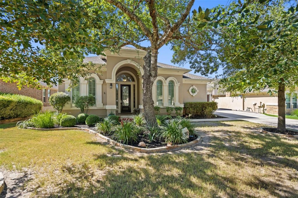 View 292 Emma Loop in Reunion Ranch Sec Two 292 Emma Loop - front exterior - Luxury home in Reunion Ranch Sec Two, Austin, TX