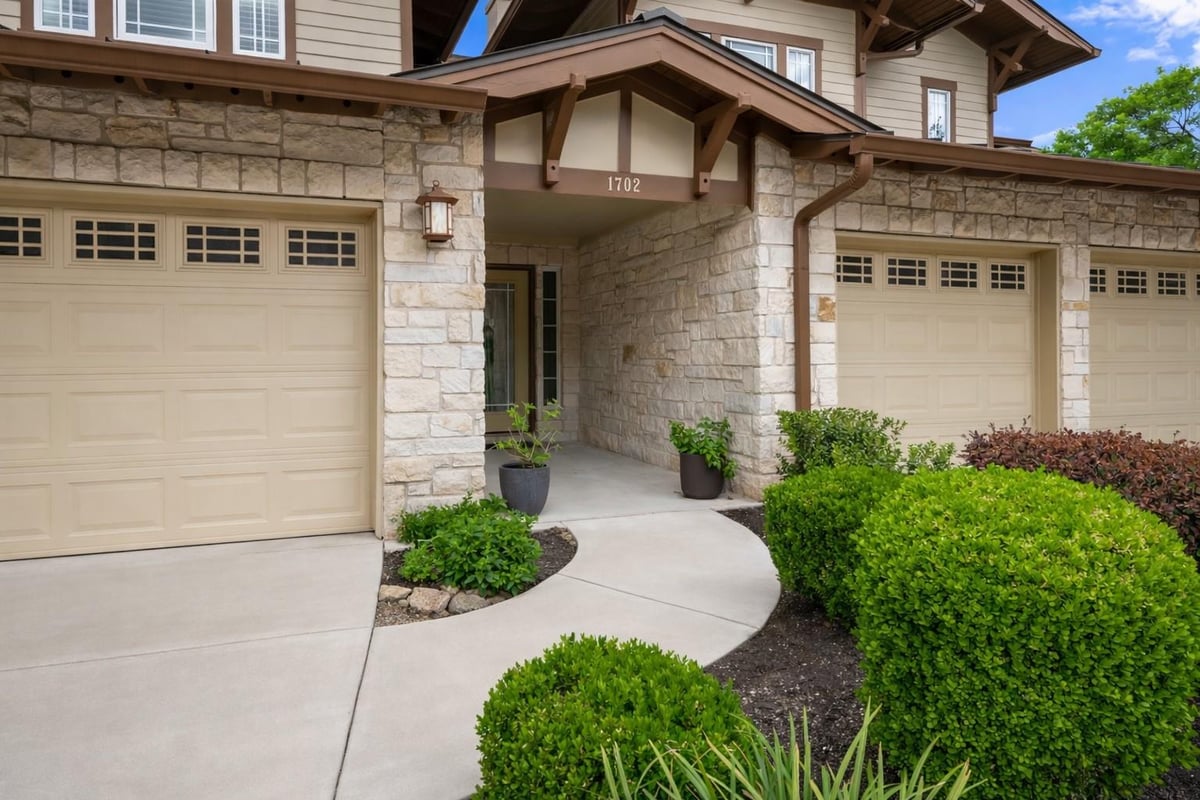 View 2930 Grand Oaks Loop Unit #1702 in Sunset Ridge 2930 Grand Oaks Loop Unit #1702 - front exterior - Luxury home in Sunset Ridge, Cedar Park, TX