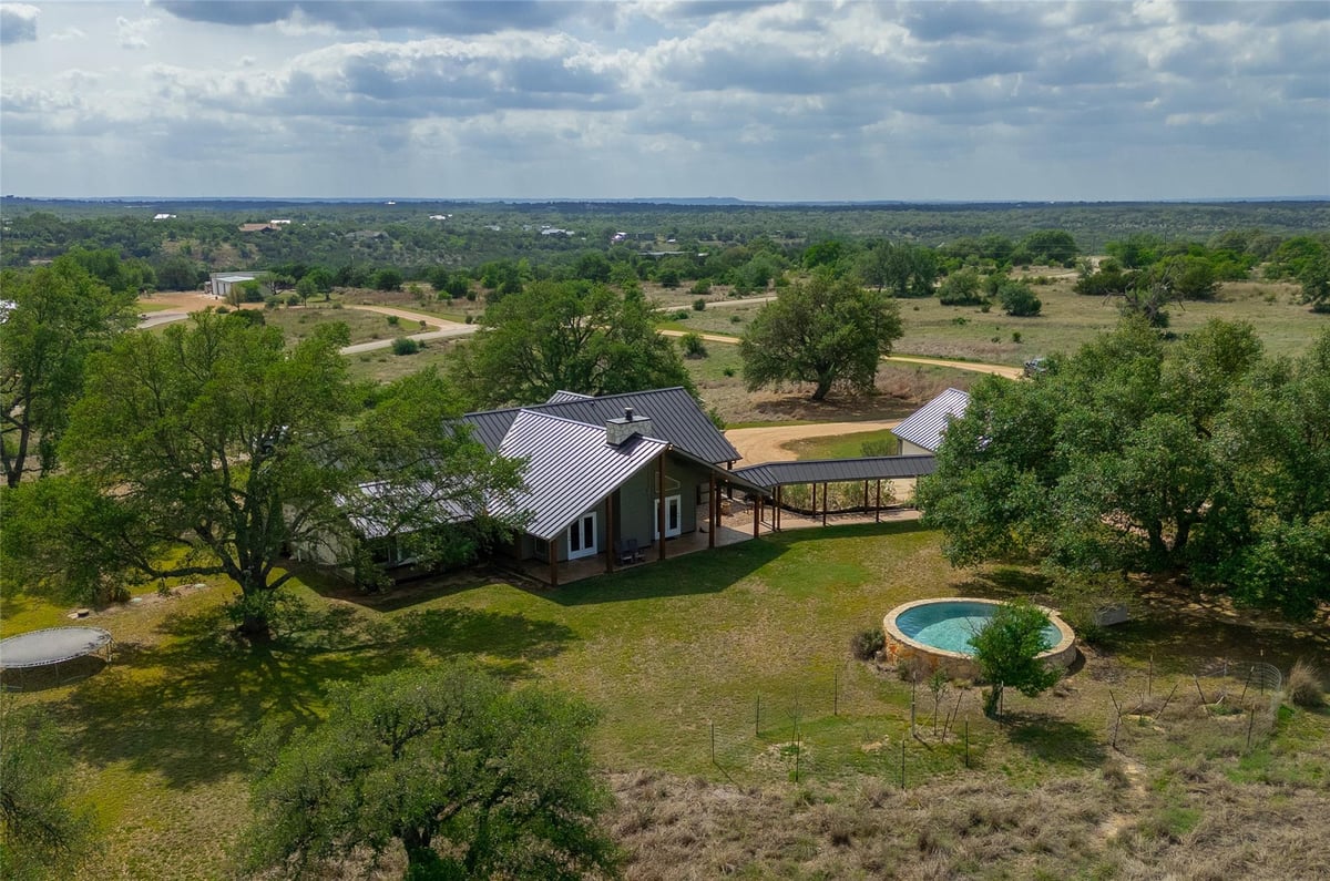 Virtual tour of 294 Hidden Creek Dr