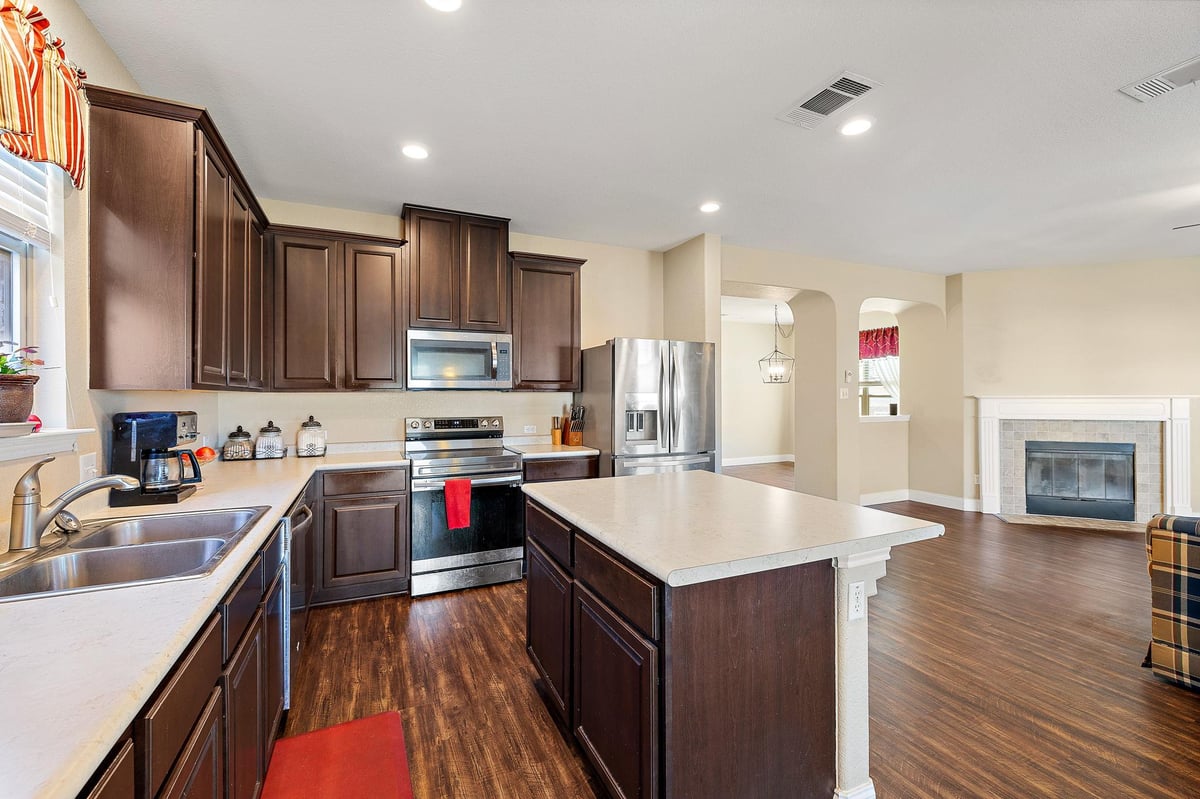 Primary bedroom at 2950 E Old Settlers Blvd Unit #29 - 5 bed 3 bath home