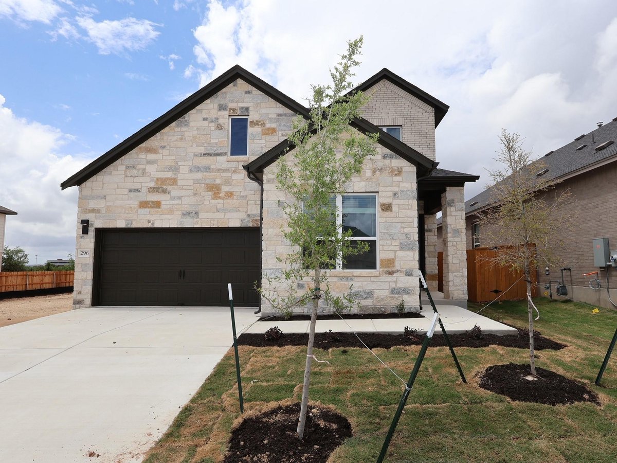 View 296 Bishop Wood Rd in Heritage 296 Bishop Wood Rd - front exterior - Luxury home in Heritage, Dripping Springs, TX