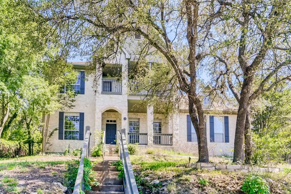 View 3 Grove Ct in Rollingwood Professional Park 3 Grove Ct - front exterior - Luxury home in Rollingwood Professional Park, Austin, TX