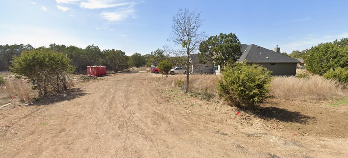 Primary bedroom at 3 Moonlight Ln - Woodcreek Sec 19, Wimberley, TX