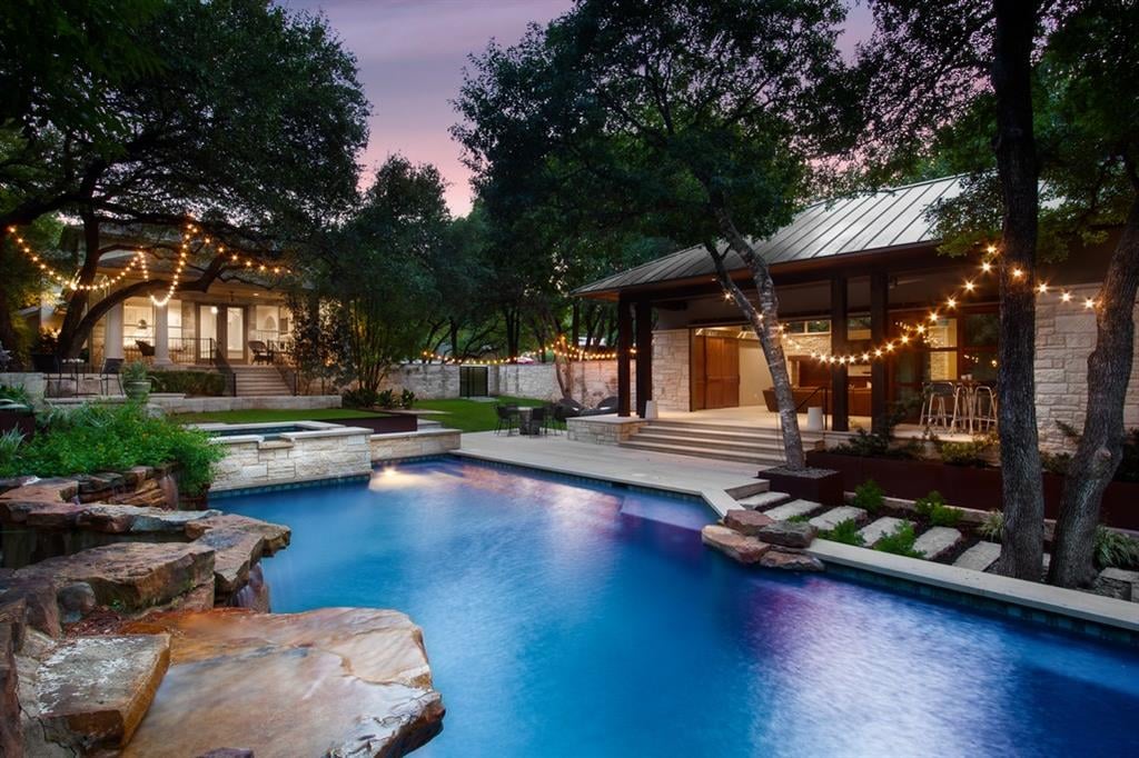 View 3 Sugar Creek DR in Ridgewood Village Sec 06 3 Sugar Creek DR - front exterior - Luxury home in Ridgewood Village Sec 06, West Lake Hills, TX