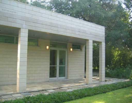 View 300 B Academy in Sterzing Subd 300 B Academy - property photo 1 - Luxury home in Sterzing Subd, Austin, TX