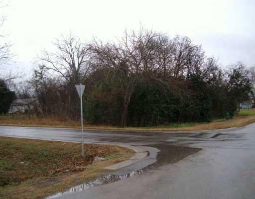 View 300 Blanco 300 Blanco - front exterior - Luxury lot in Kyle, TX